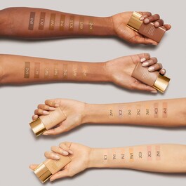 Double Wear SHEER LONG WEAR Matte SPF20 - Lekki matowy podkład
