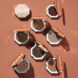 Cheeks Out Freestyle Cream Bronzer - Bronzer 