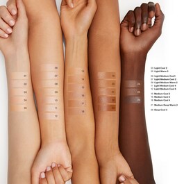 Even Better Clinical Vitamin Makeup SPF 50 - Witaminowy podkład do twarzy