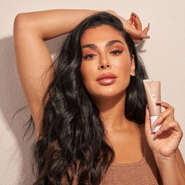 Nawilżający fluid koloryzujący - Tint Glowish Multidew