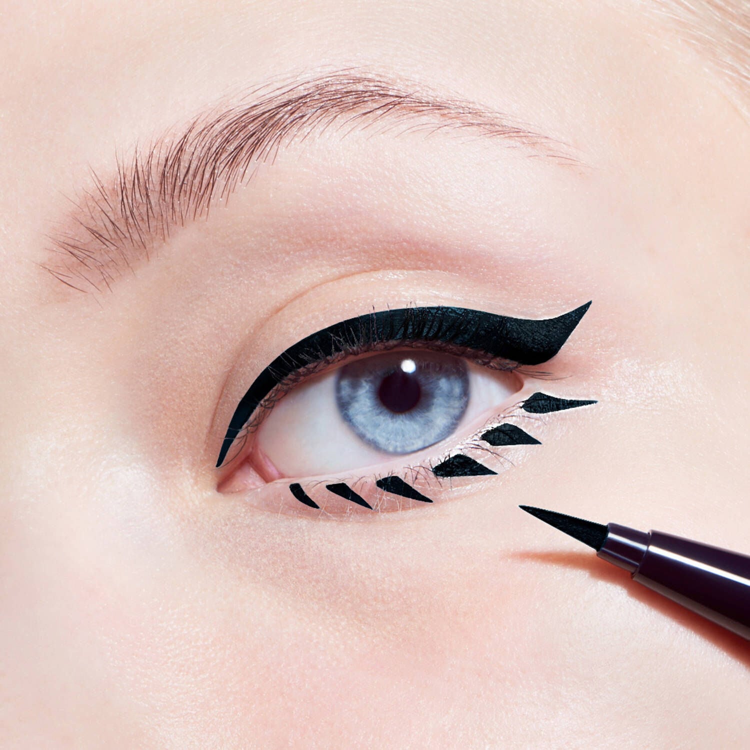 Diorshow On Stage Liner Eyeliner Intensywny kolor