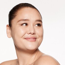 Revitalessence Skin Glow Foundation - Podkład do twarzy