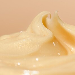Banana Bright+ Instant Glow Moisturizer -Krem rozświetlający z witaminą C