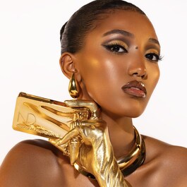 Golden Highlighter trio - Hybrydowa, wielofunkcyjna paleta rozświetlaczy