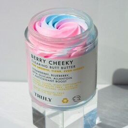 Berry Cheeky — Masło pielęgnacyjno-oczyszczające do pośladków