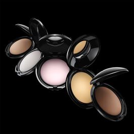 Skin Fetish: Sublime Perfection - puder pod oczy