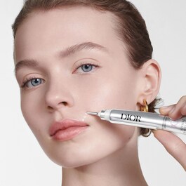 Capture Totale Hyalushot - Skoncentrowane serum przeciwzmarszczkowe do twarzy