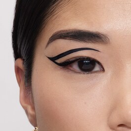 Precyzyjny eyeliner