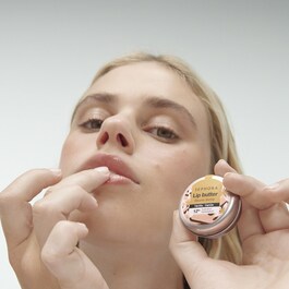 Moisturizing Lip Butter  - Nawilżająca pielęgnacja ust przez 12 godzin