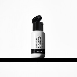 Serum nawilżające z kwasem hialuronowym — Serum do twarzy
