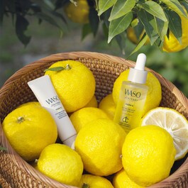 YUZU-C Glow-on Shot - Serum z kwasem hialuronowym do skóry mieszanej