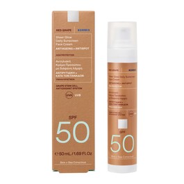 RED GRAPE - Rozświetlający krem ochronny do twarzy SPF50