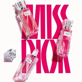 Miss Dior Parfum Roller-Pearl - Kwiatowe, owocowe i drzewne nuty zapachowe