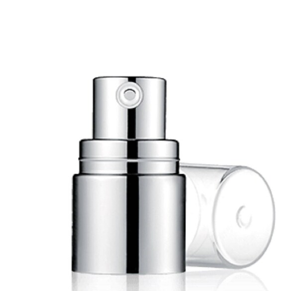 Pompka Superbalanced Makeup, CLINIQUE