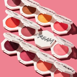 Cheeks Out Freestyle Cream Blush - Kremowy róż do policzków