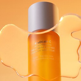 Radian-C Brightening Treatment Essence - Esencja pielęgnacyjna