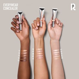 Everywear Concealer - Wielofuncyjny korektor 4w1