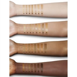 CHARLOTTE'S BEAUTIFUL SKIN FOUNDATION - Podkład