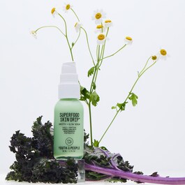 Superfood Skin Drip™ - Serum wygładzające + rozświetlacz z jarmużem