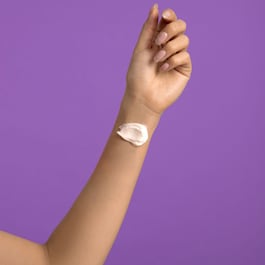 Glow Figure Body Moisture Whip - Balsam do ciała 