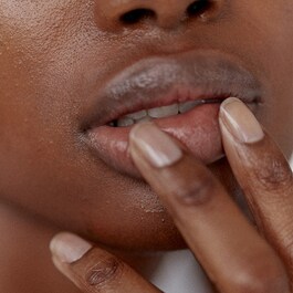 Sugar Lip Advanced Therapy – Przeciwstarzeniowy balsam nawilżający do ust