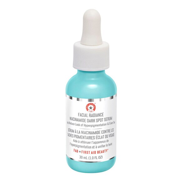 Rozświetlające serum do twarzy z niacynamidem na przebarwienia, FIRST AID BEAUTY
