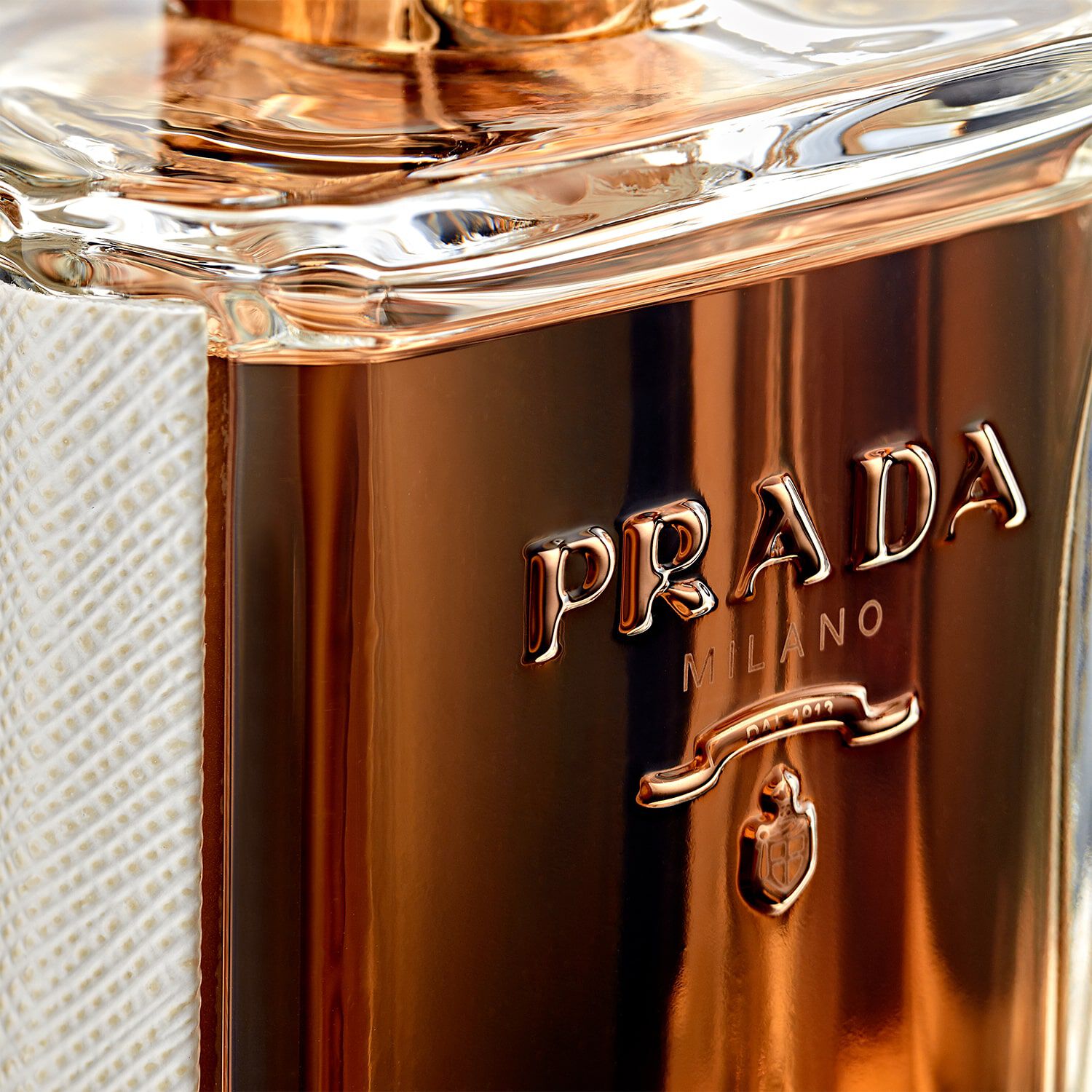 Prada la femme cena deals