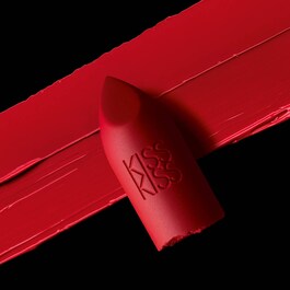 KissKiss Matte - Nawilżająca, matowa pomadka do ust