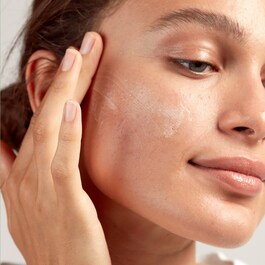 Instant Calm Aster Maritime & Avoine Byzantine - Serum na przebarwienia