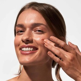Oio Lab Supercharged Glow Facial Serum - Serum do twarzy