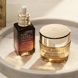 Revitalizing Supreme+ Youth Power Creme Moisturizer - Krem odmładzadzający