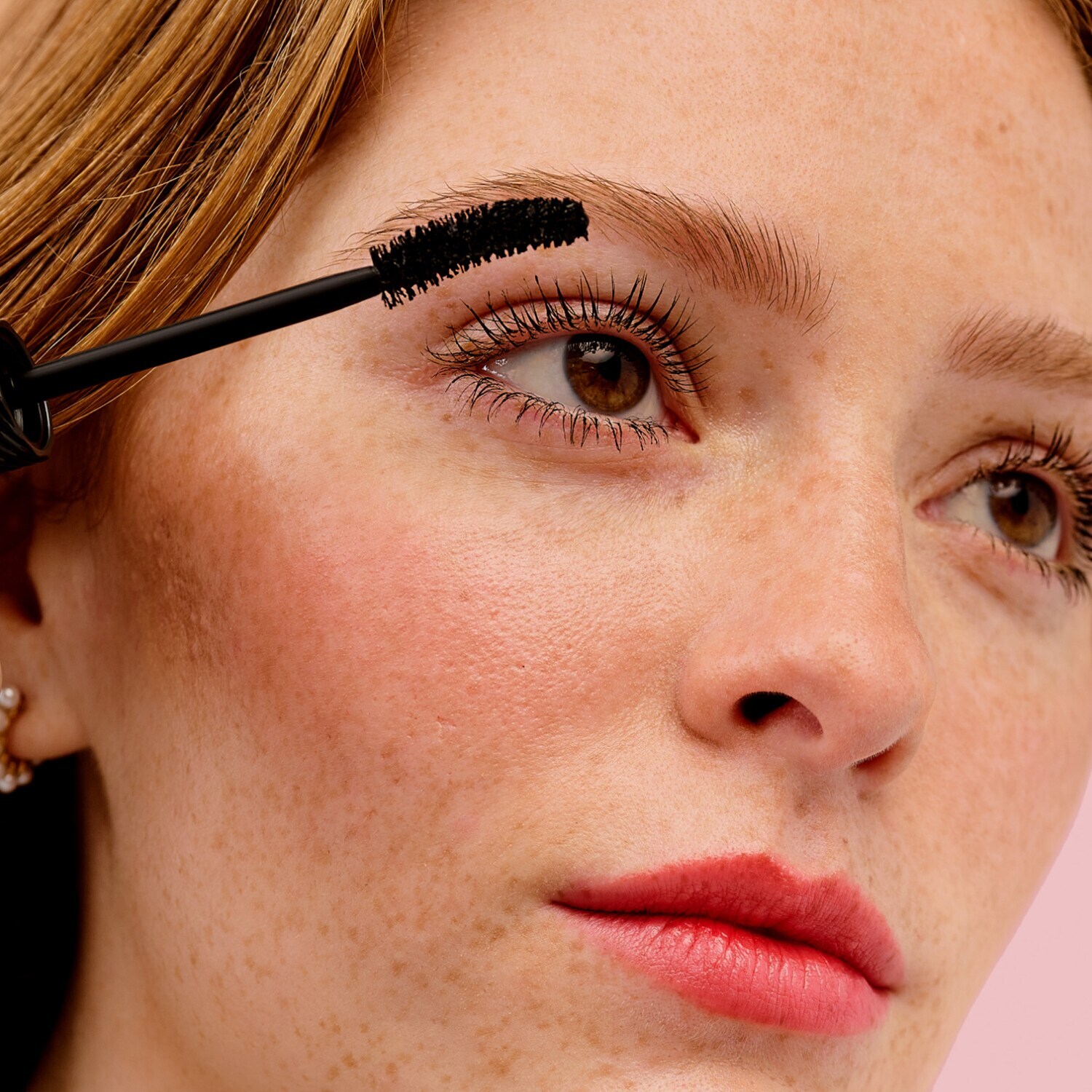 Whole Latte Lashes Swiąteczny Zestaw z Mini Maskarami i BENEFIT